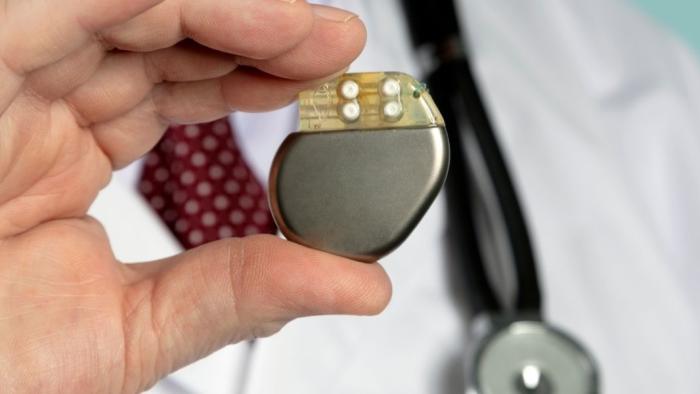 Doctor amb marcapassos