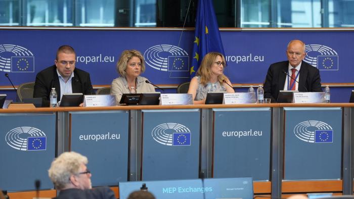 La Dra. Mar Mañú en el Parlamento Europeo