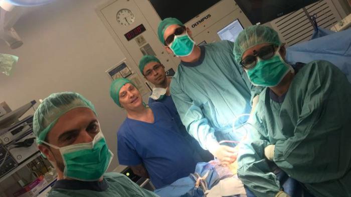 El Servei de Cirurgia Hepatobiliopancreàtica i Trasplantaments de l’Hospital Universitari Vall d’Hebron ha dut a terme una duodenopancreatectomia cefàlica per laparoscòpia amb una càmera de 3 dimensions