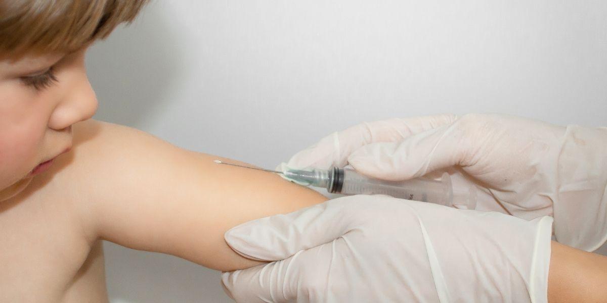 Nen amb vacuna