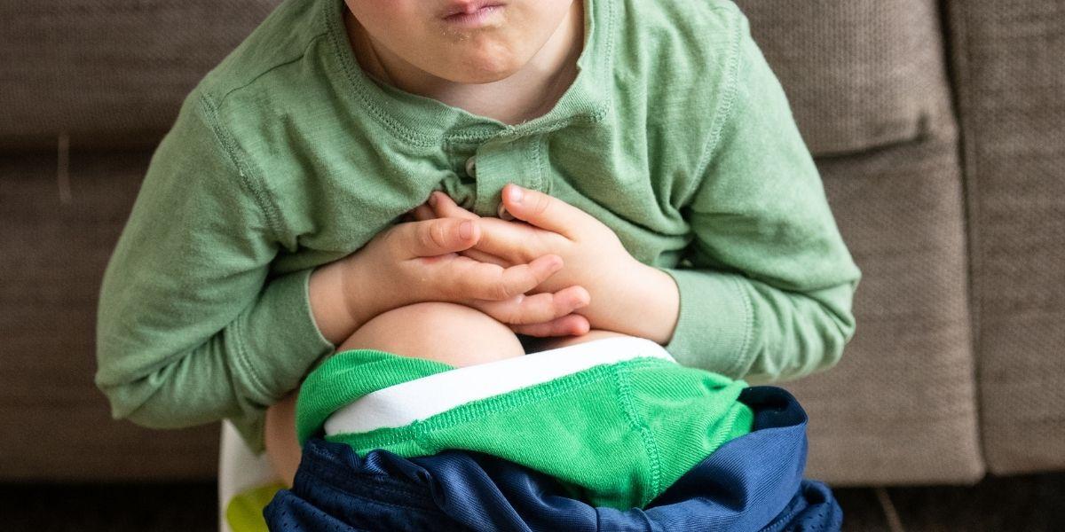 Nen amb restrenyiment